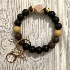 Silicone Beaded Wristlet Keychain Daisy w/ Large Lobster Clasp